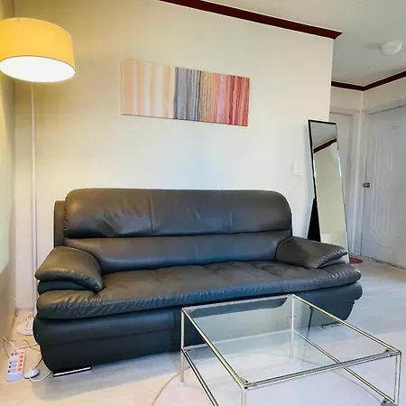 Two Bedroom With Living Room In Sinchon